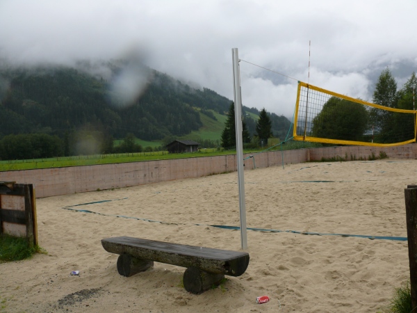 Beach volley under the rain