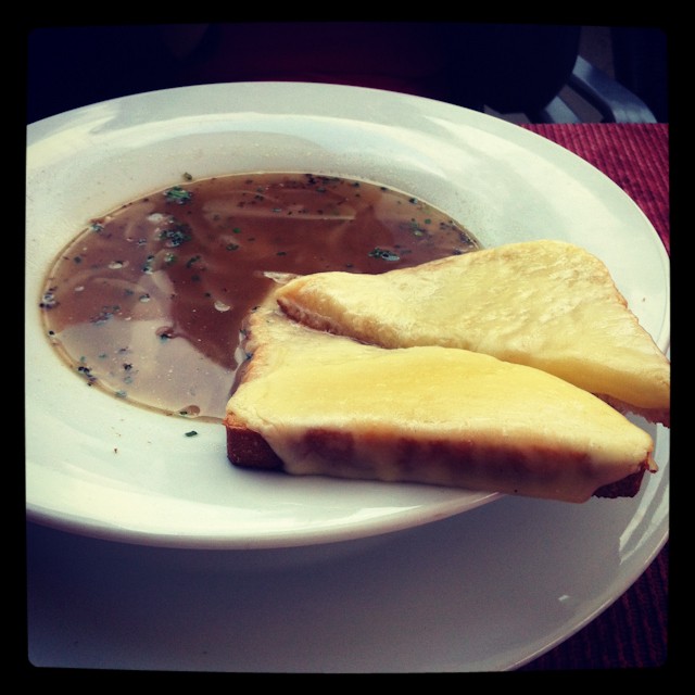 Thumbnail Knoblaukeutershaum suppe